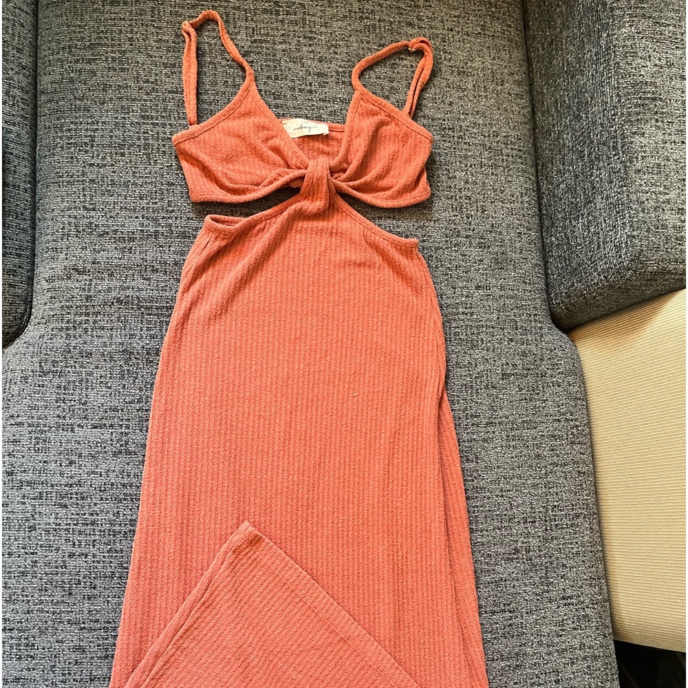 🌺 Audrey 3+1 - Salmon pink cutout dress - SMALL - Mid length 🌺
